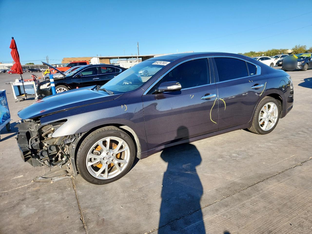 Nissan Maxima S Image 1