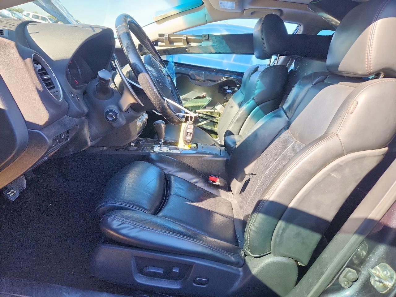 Nissan Maxima S Image 9