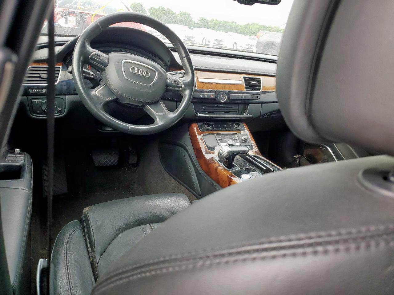 Audi A8 L Quattro Image 7