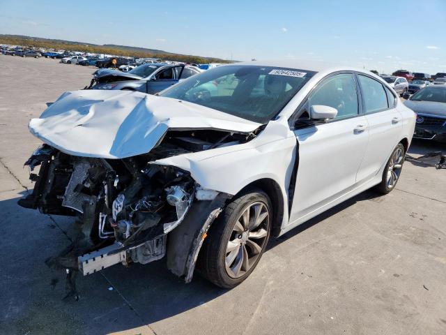  Salvage Chrysler 200