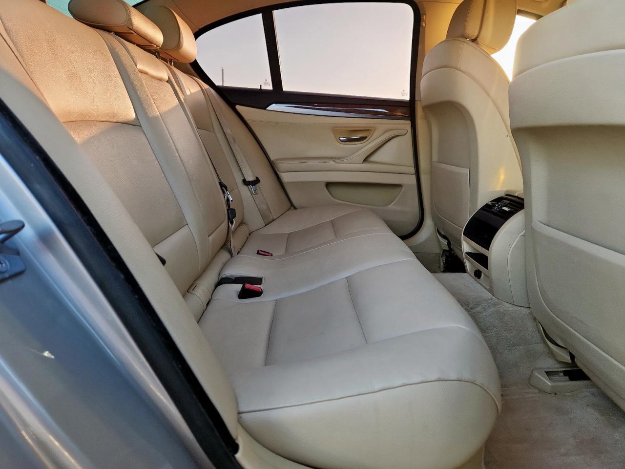 BMW 5 Series I Image 3