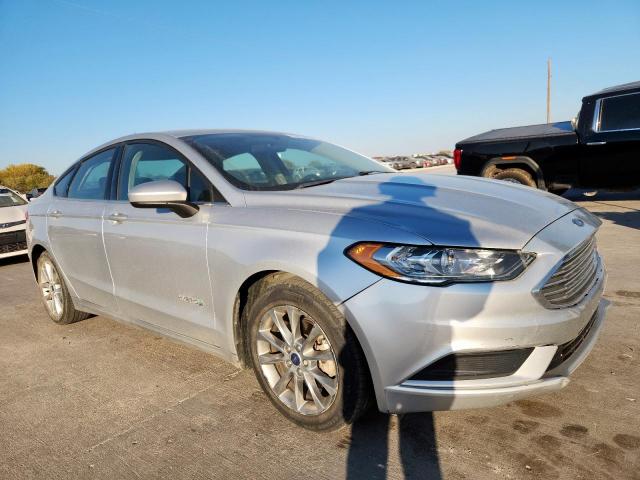 Ford Fusion Se Hybrid Image 6