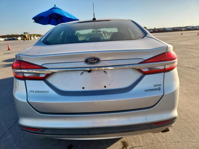 Ford Fusion Se Hybrid Image 7