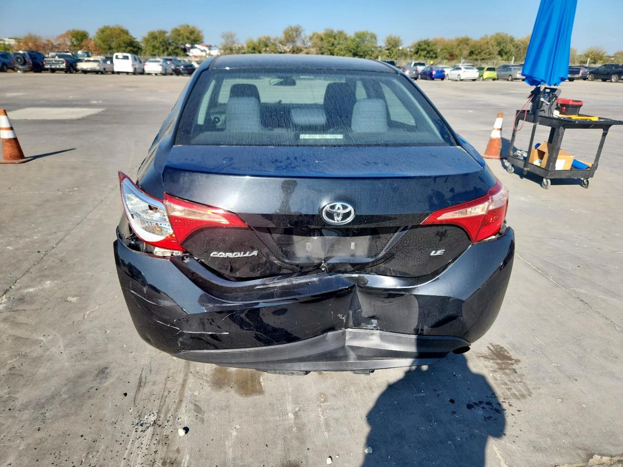 Toyota Corolla L Image 2