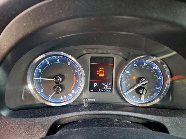 Toyota Corolla L Image 8