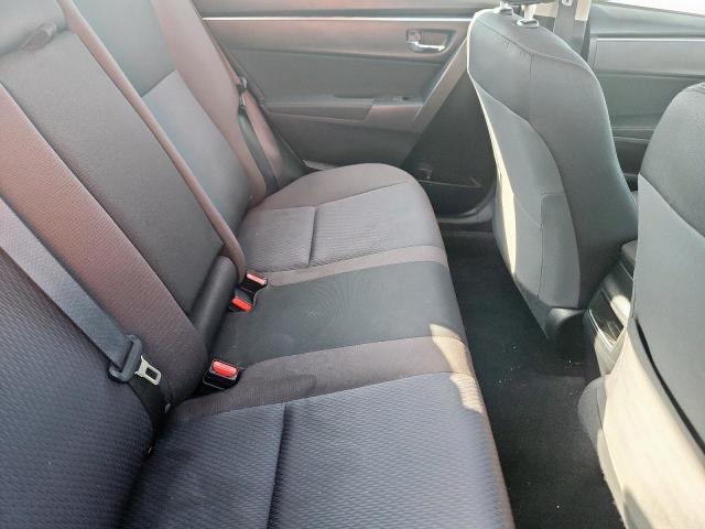 Toyota Corolla L Image 9