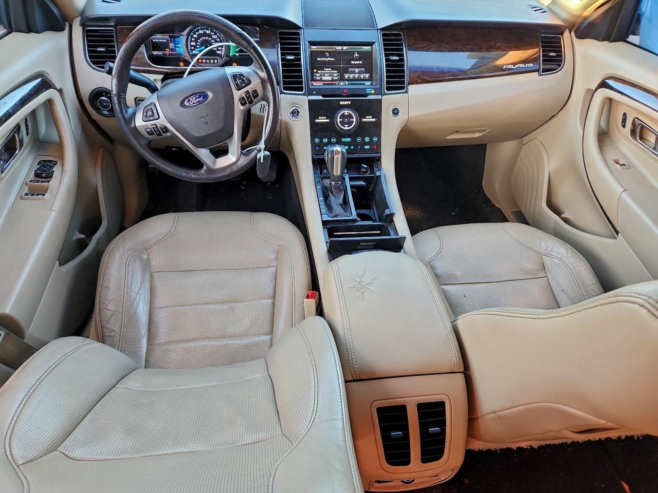 Ford Taurus Limited Image 8