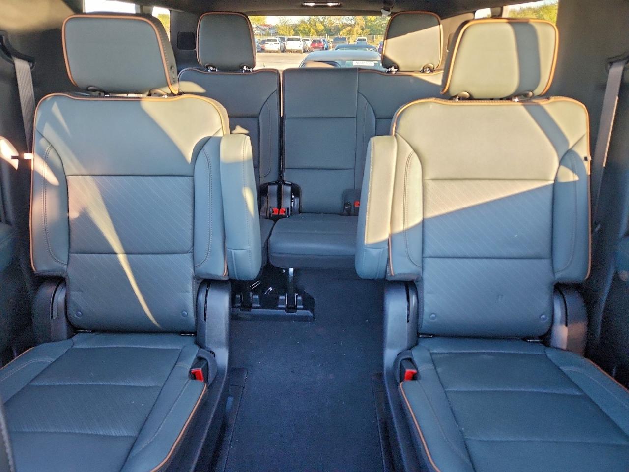 GMC Yukon At4 Image 6