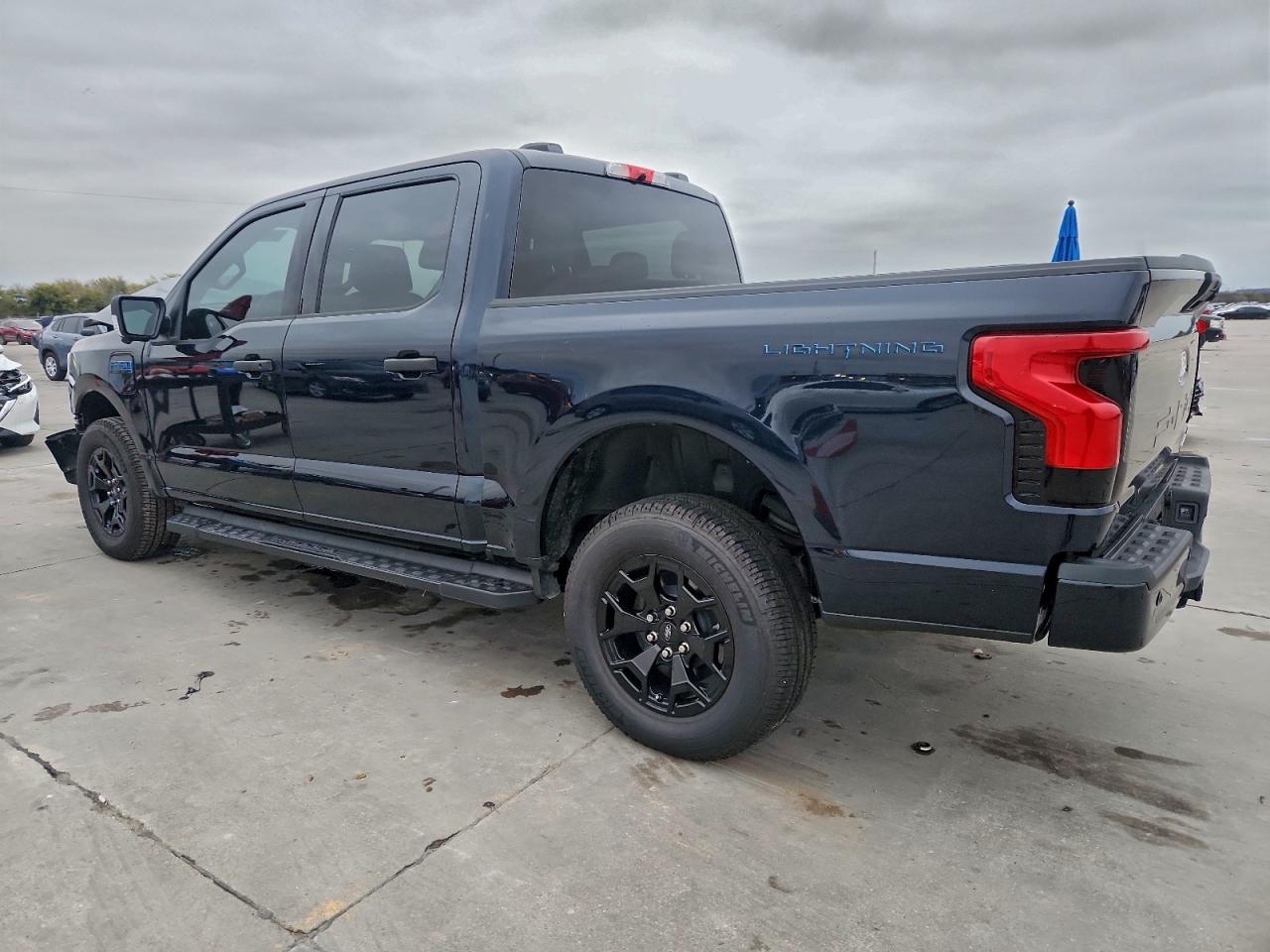 Ford F-150 Lightning Xlt Image 3