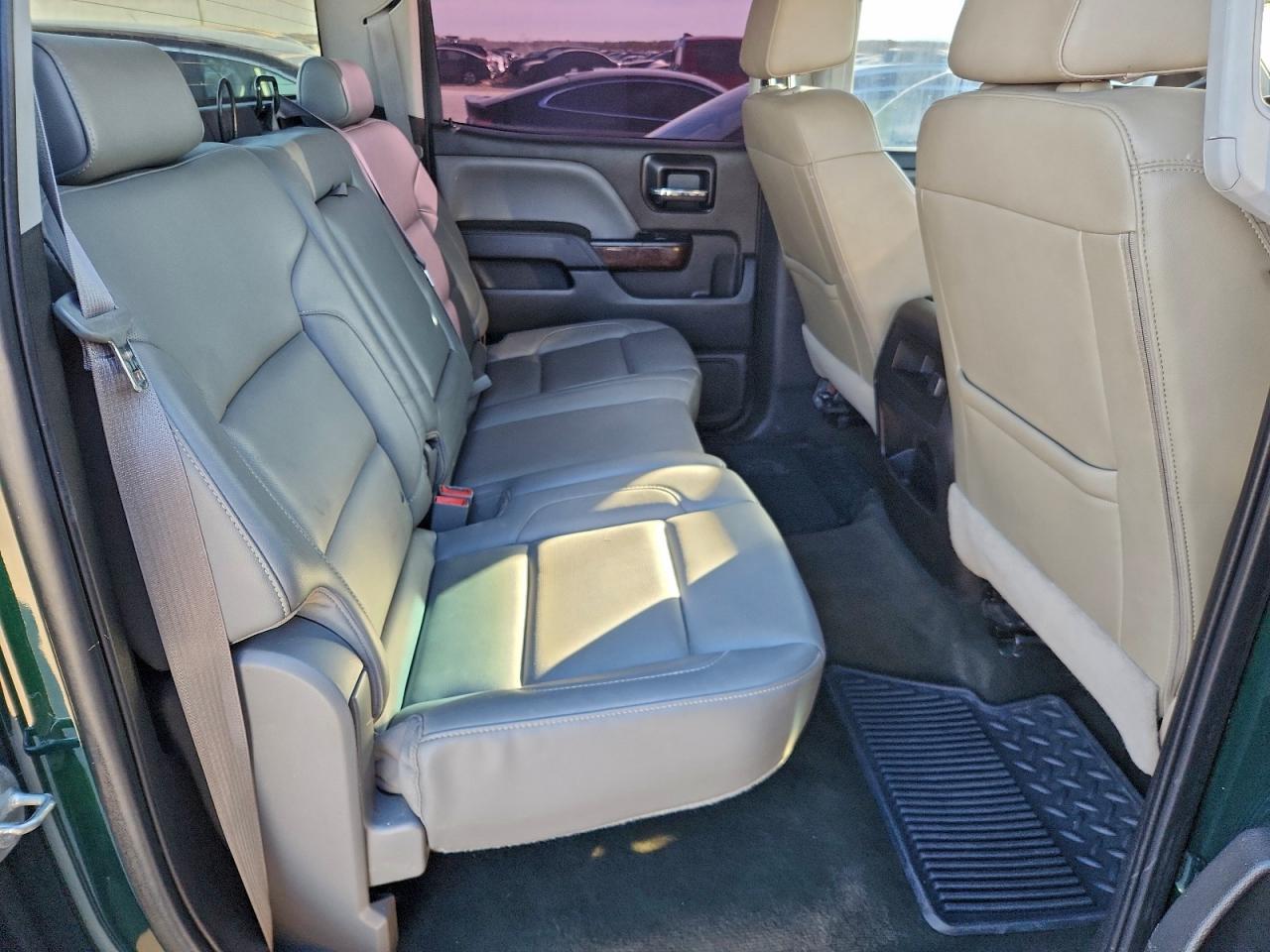 GMC Sierra C1500 Slt Image 8