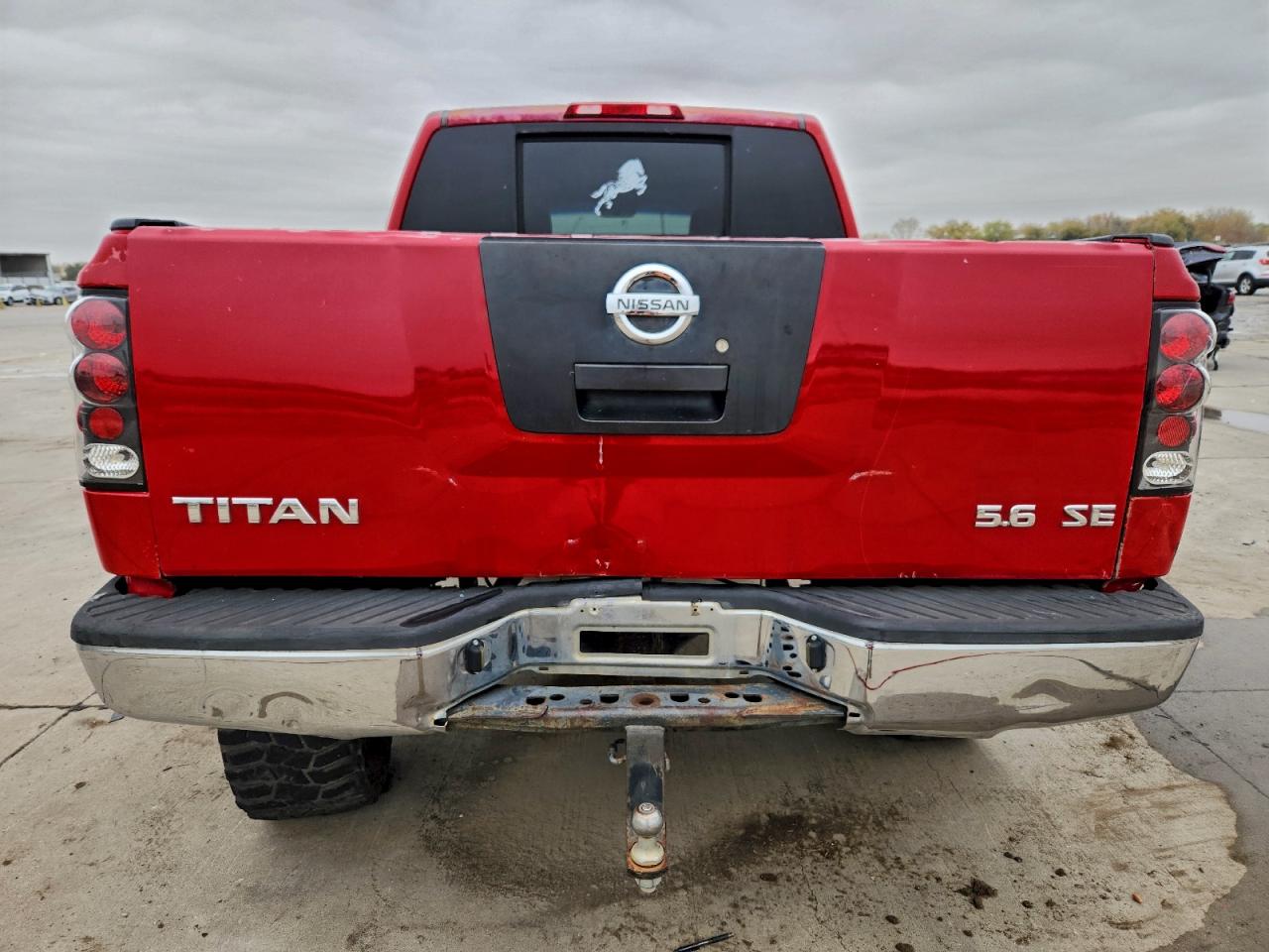 Nissan Titan Xe Image 6