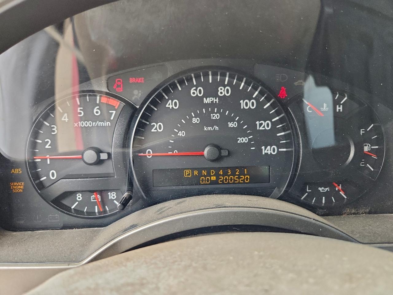 Nissan Titan Xe Image 8