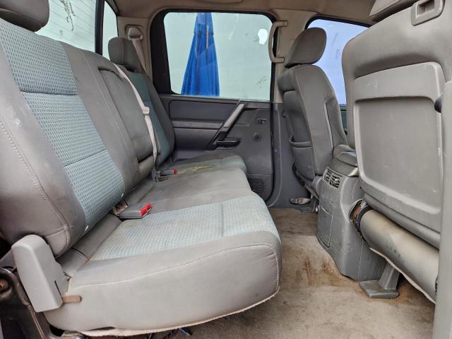 Nissan Titan Xe Image 11