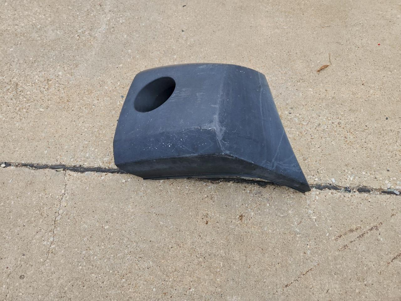 Nissan Titan Xe Image 2