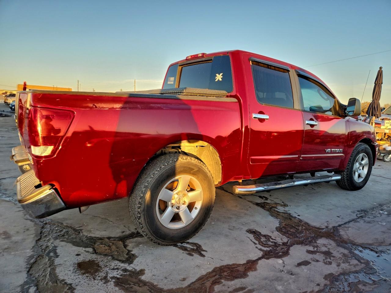 Nissan Titan Xe Image 4