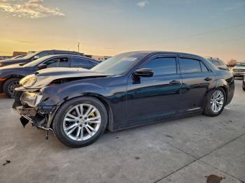  Salvage Chrysler 300