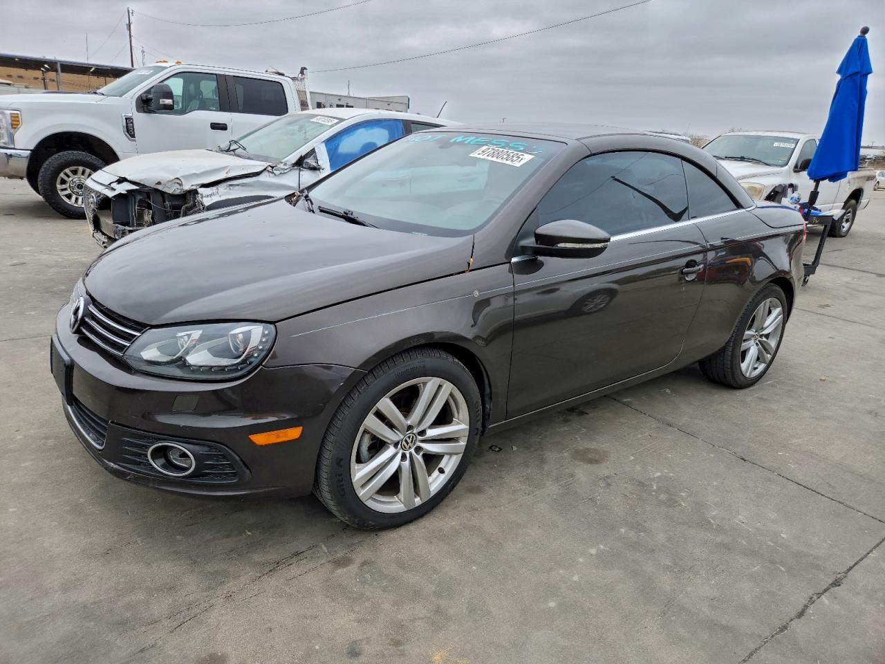 Volkswagen Eos Lux Image 1