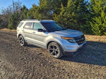  Salvage Ford Explorer