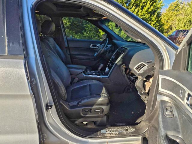 Ford Explorer Sport Image 6