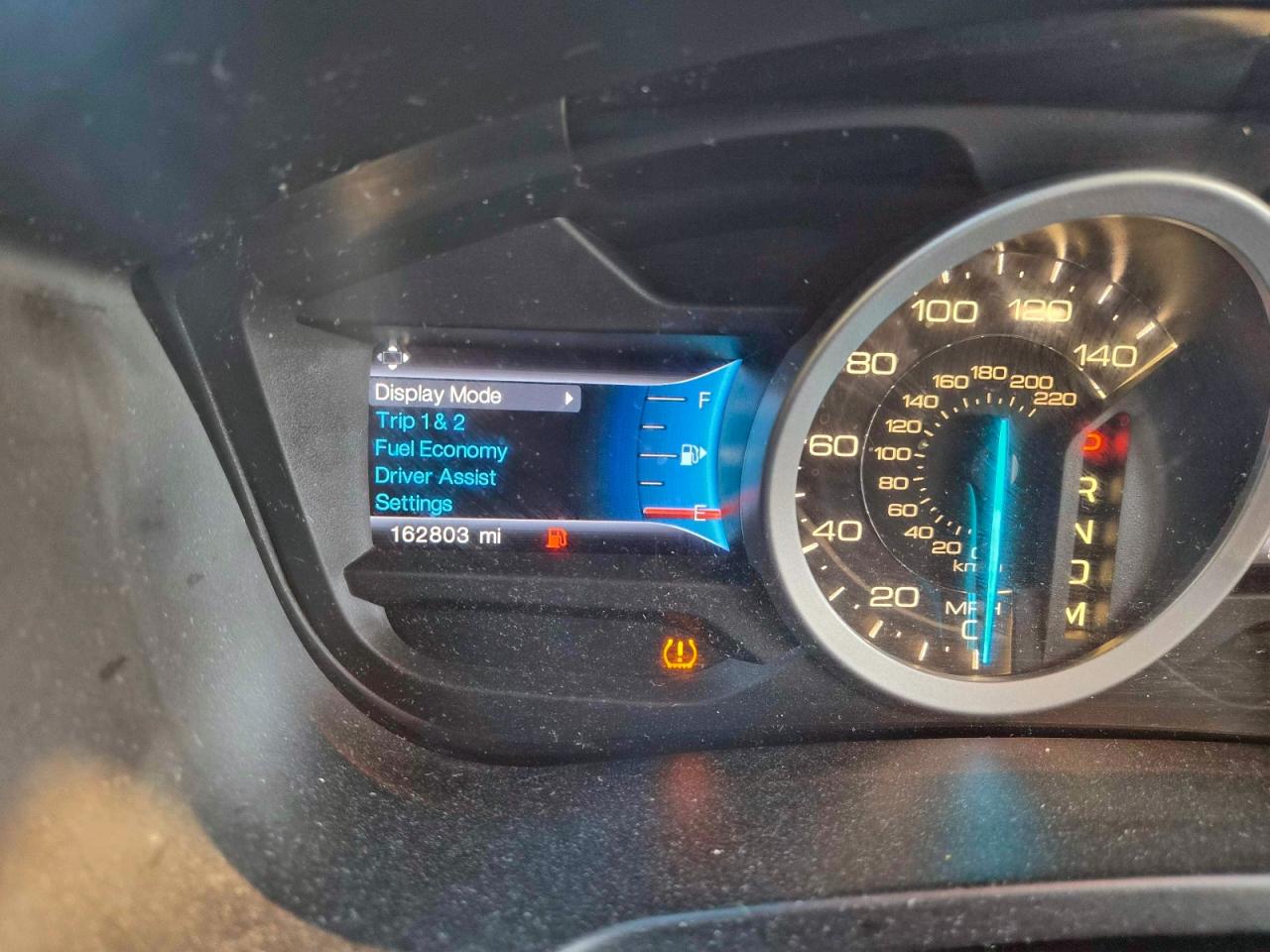 Ford Explorer Sport Image 9