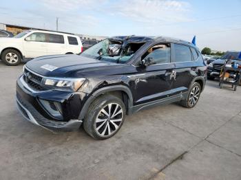  Salvage Volkswagen Taos