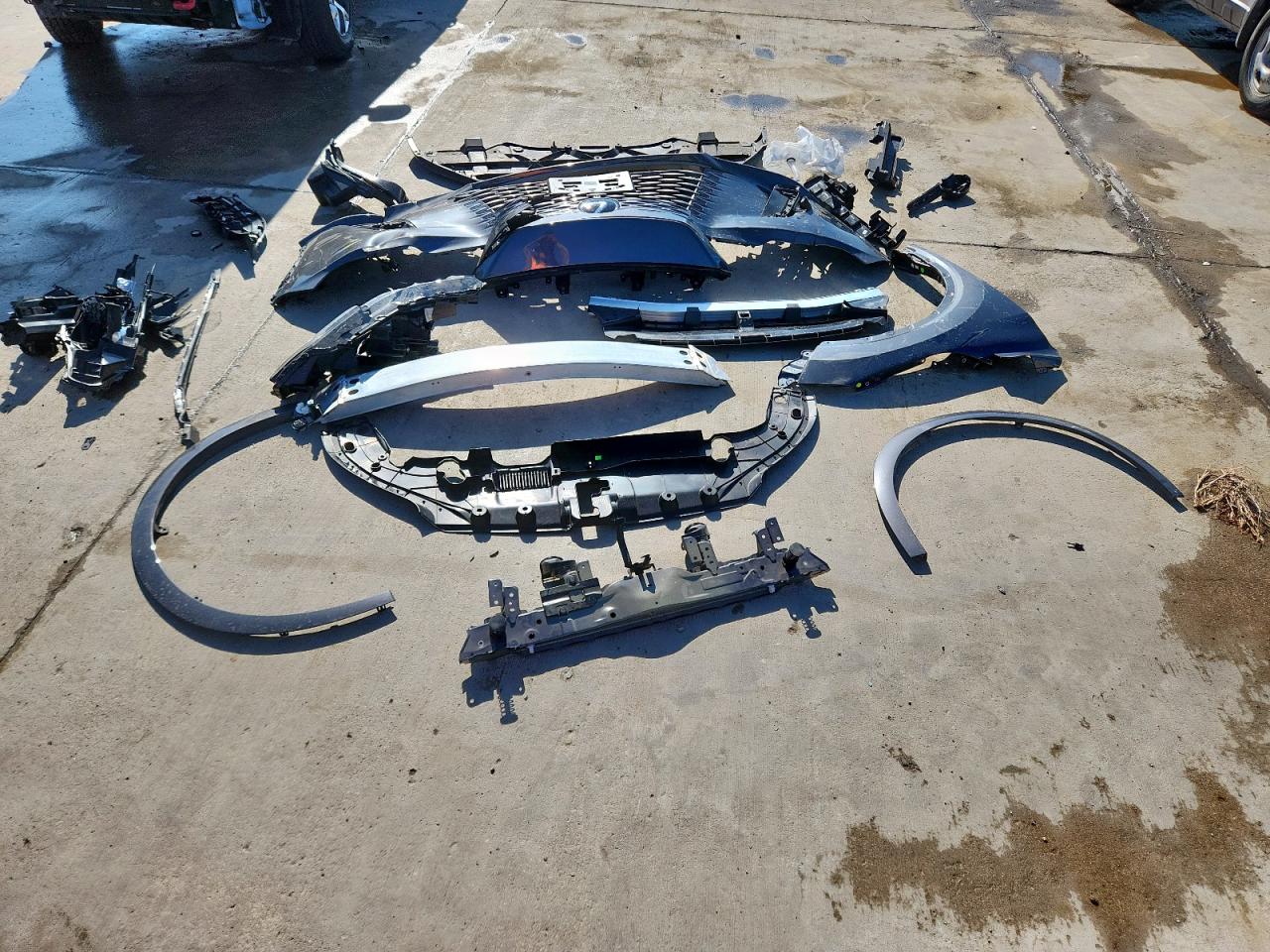 Lexus RX 350 Base Image 4