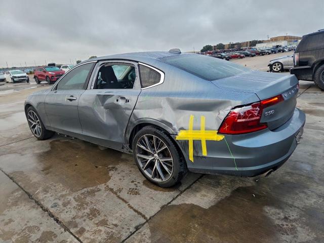 Volvo S90 T5 Momentum Image 6