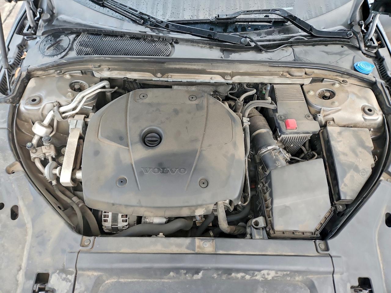 Volvo S90 T5 Momentum Image 4