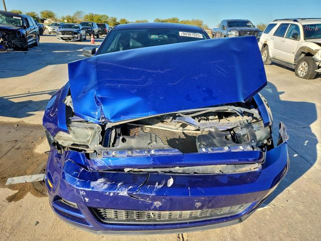 Ford Mustang Image 6