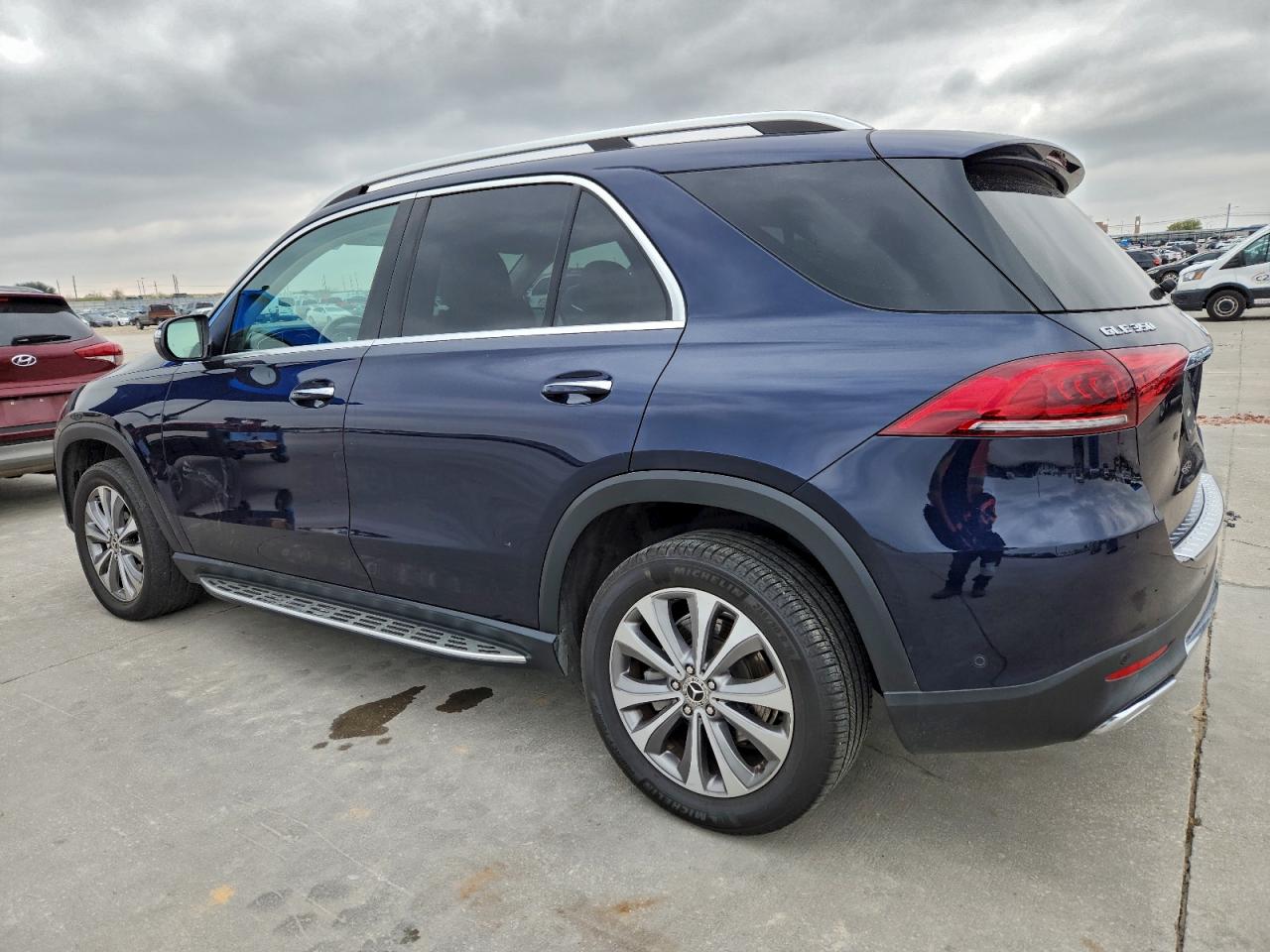 Mercedes-Benz GLE 350 Image 2