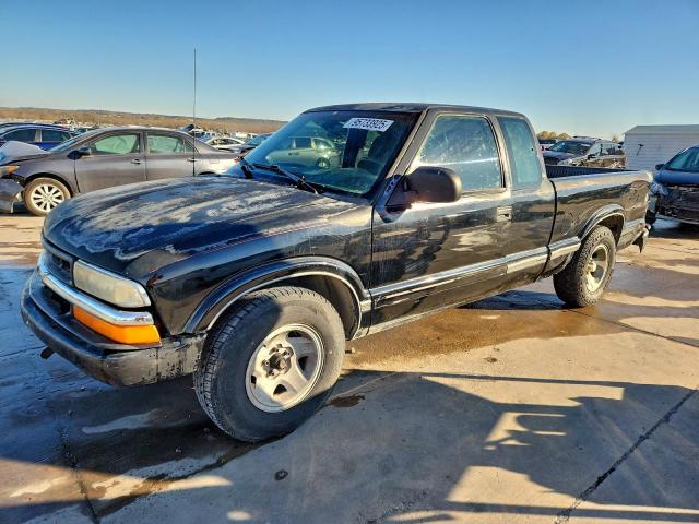  Salvage Chevrolet S-10