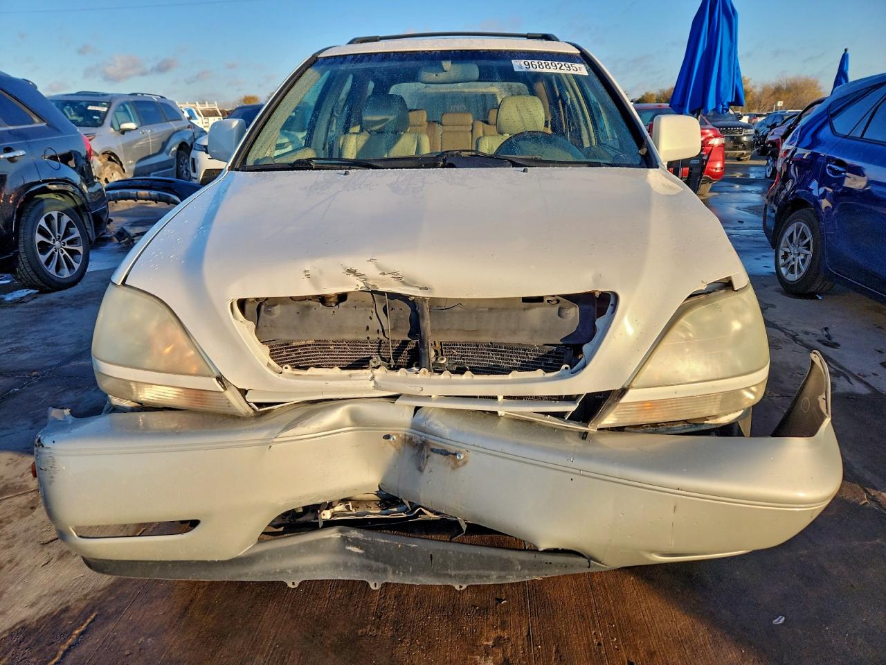 Lexus RX 300 Image 7