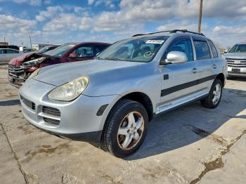  Salvage Porsche Cayenne