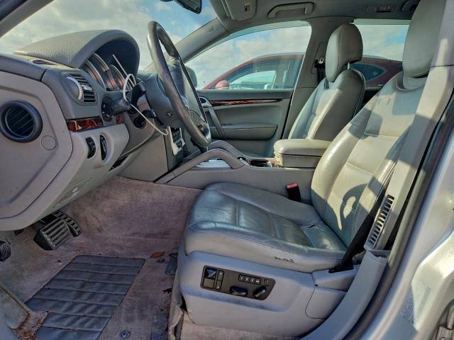 Porsche Cayenne S Image 5