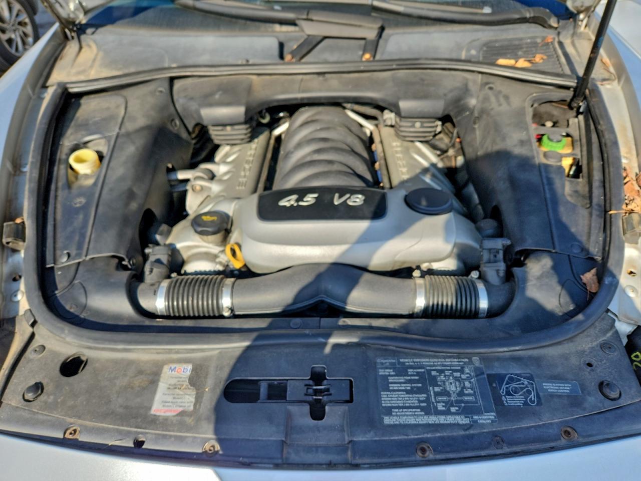 Porsche Cayenne S Image 2