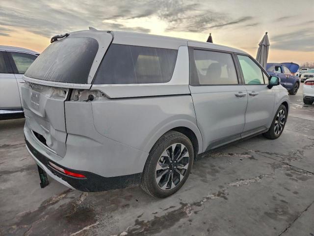 Kia Carnival Ex Image 2