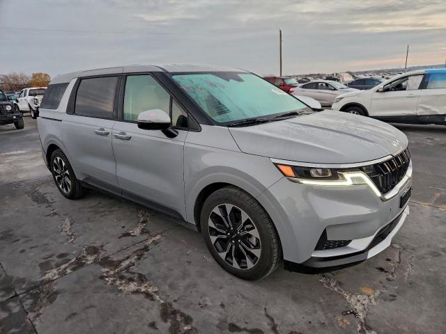 Kia Carnival Ex Image 10