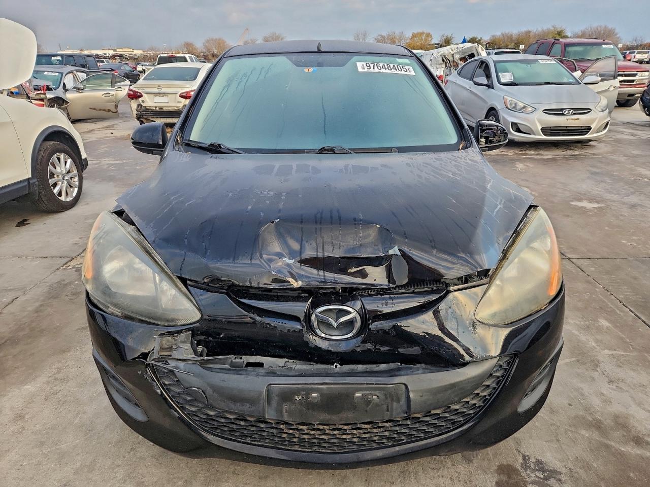 Mazda 2 Image 12