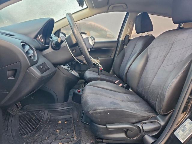 Mazda 2 Image 11