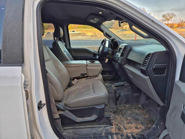 Ford F-150 Supercrew Image 6