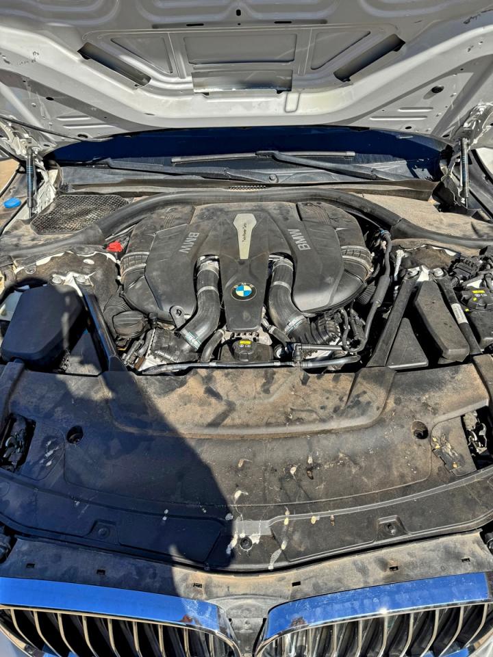 BMW 7 Series I Image 11