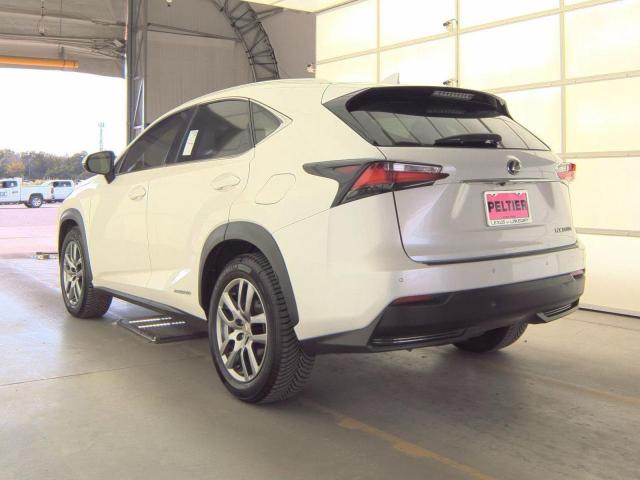 Lexus NX 300h Image 4