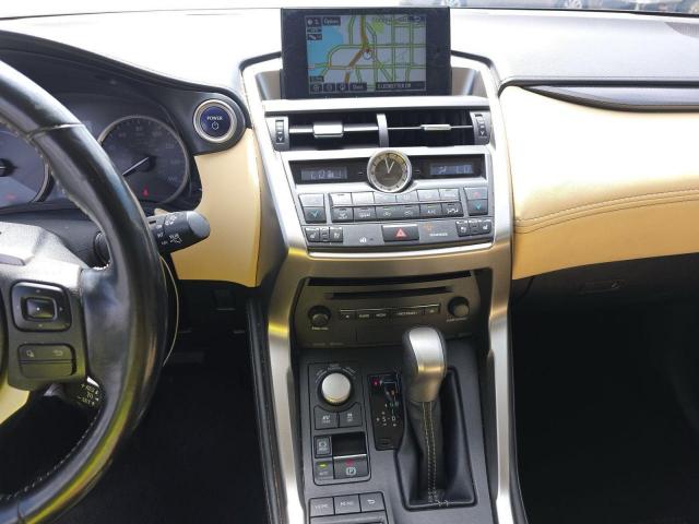 Lexus NX 300h Image 10