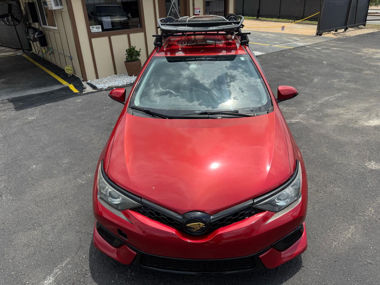 Toyota Scion Image 10