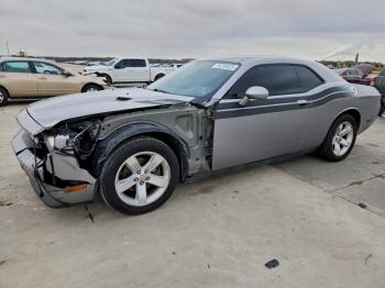  Salvage Dodge Challenger