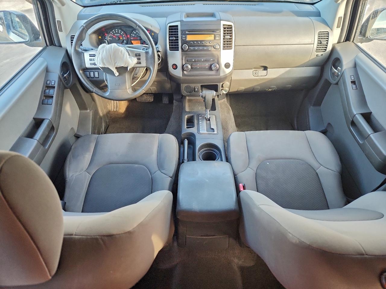 Nissan Xterra X Image 5