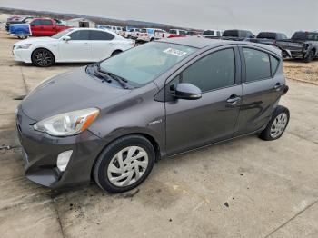  Salvage Toyota Prius