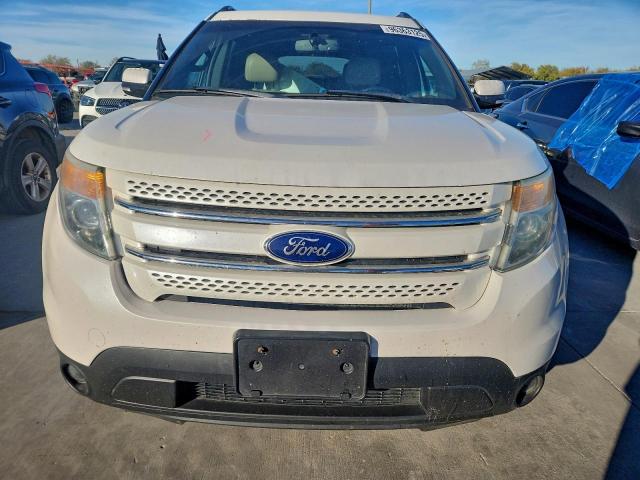 Ford Explorer Limited Image 2