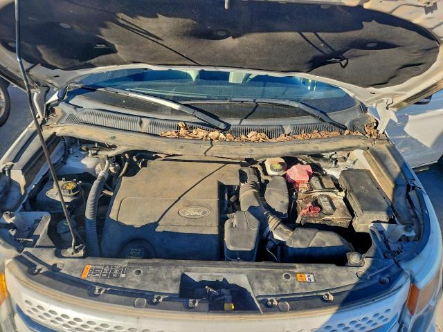 Ford Explorer Limited Image 12