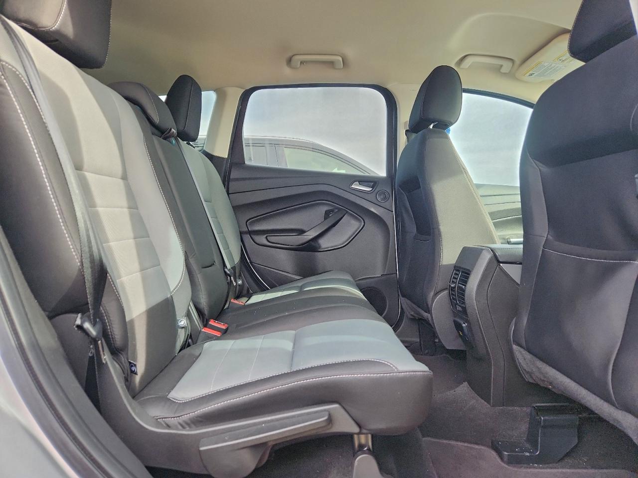 Ford Escape Se Image 9